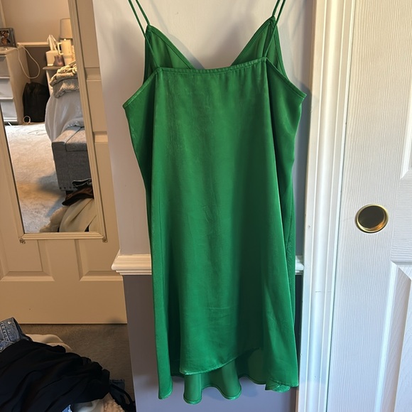 Zara Green Satin Dress - Picture 4 of 4